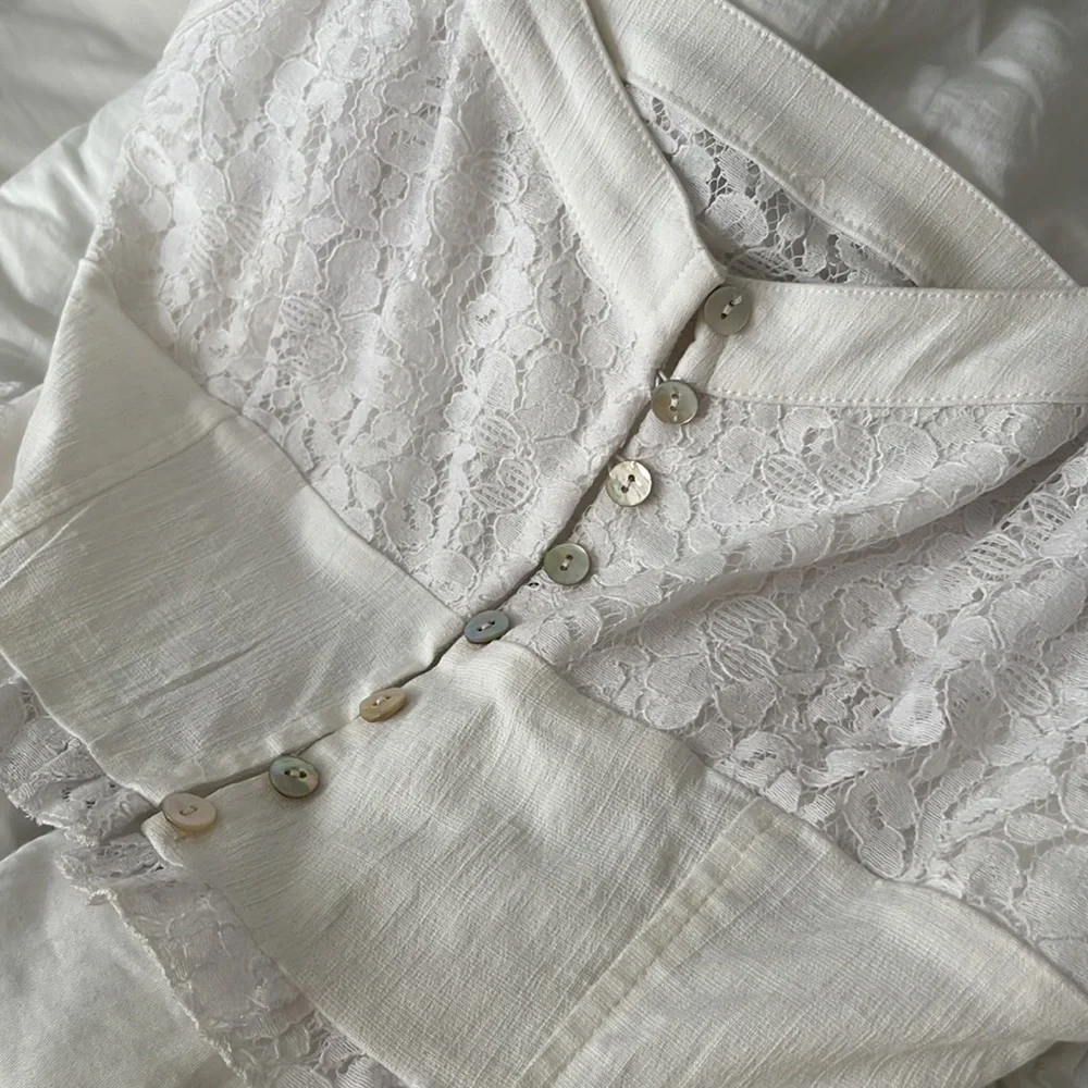 Free People White Lace Crop Top - Picture 2 of 3